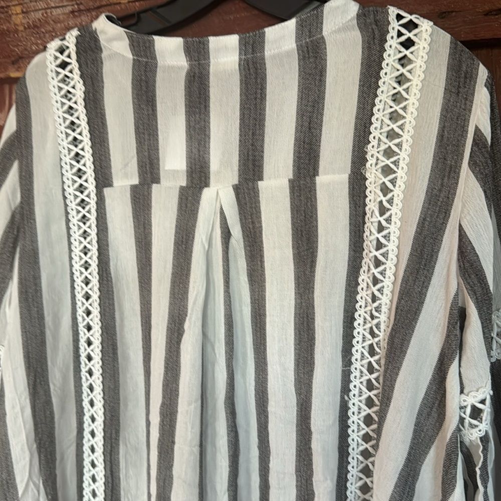 ANDTHEWHY black/white stripe open lace accent bishop sleeve flowy boho top. NWT. - Picture 11 of 13